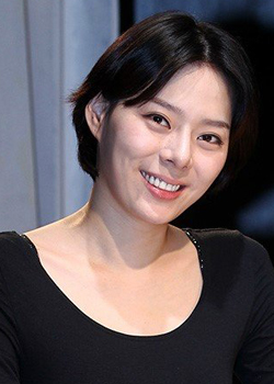 Kim Na Mi (1982)