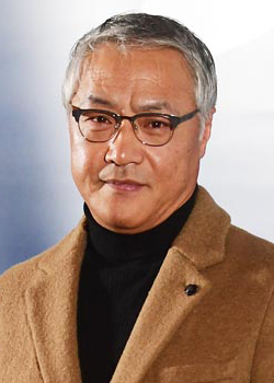 Lee Kyeong Yeong (1960)